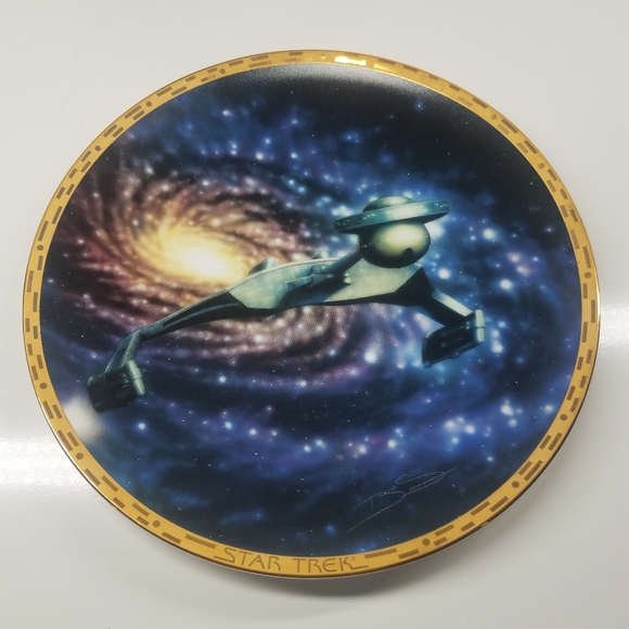 Star Trek the Voyagers Vintage Limited Edition Collectible Plates - Picture 2 of 16